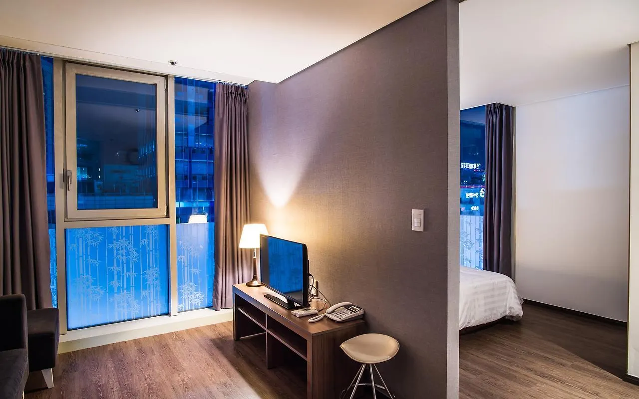 Hotel Arinus Shinchon Seoul 3*,